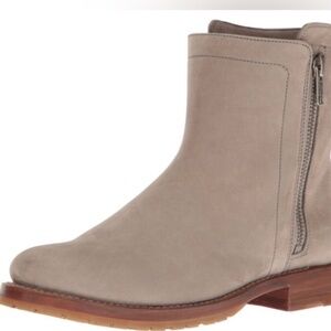 Frye Natalie Nubuck Double Zip Size 10